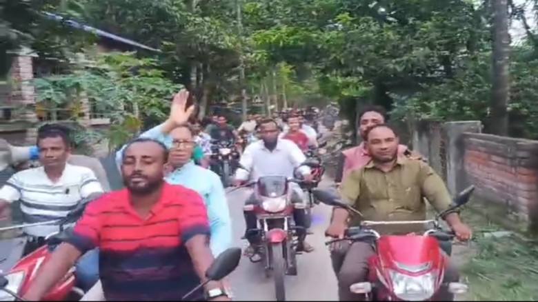 মোহনপুরে ইউপি চেয়ারম্যান পদপ্রার্থী বিএনপি নেতা ইউনুসের মোটরসাইকেল শোডাউন